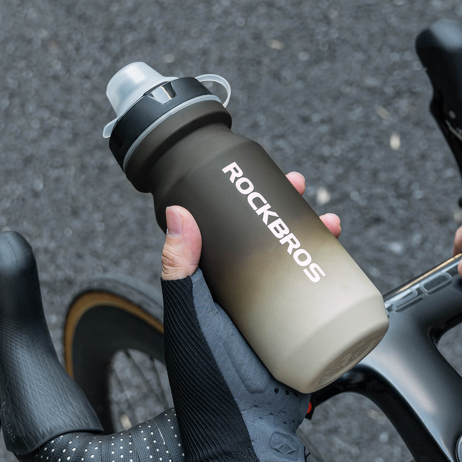 Bike Water Bottle with Soft-Touch Grip & Pull-Top Lid - 600/750ml - Image 20