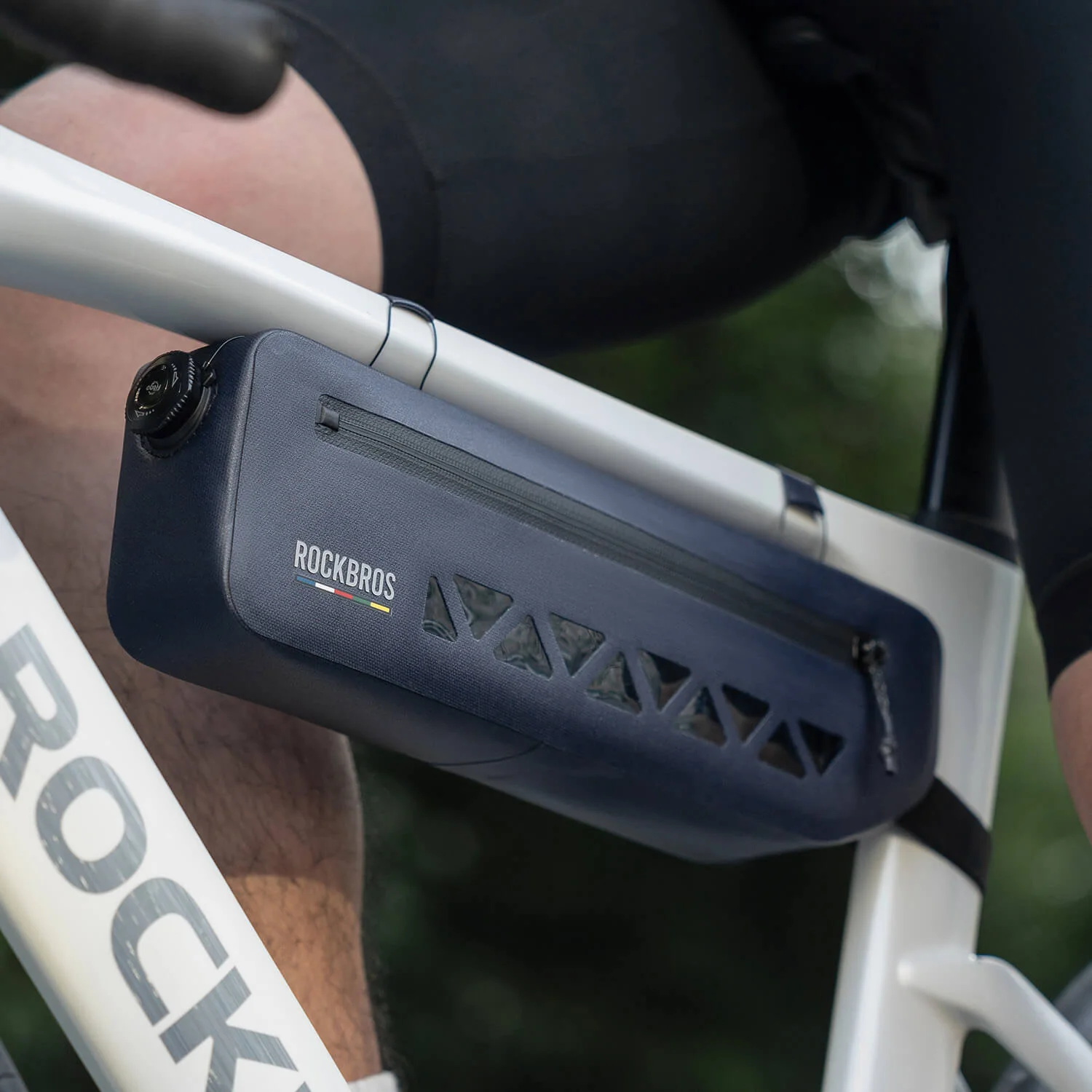 Road To Sky Bike Frame Bag 100% Waterproof 1.7L - Image 5