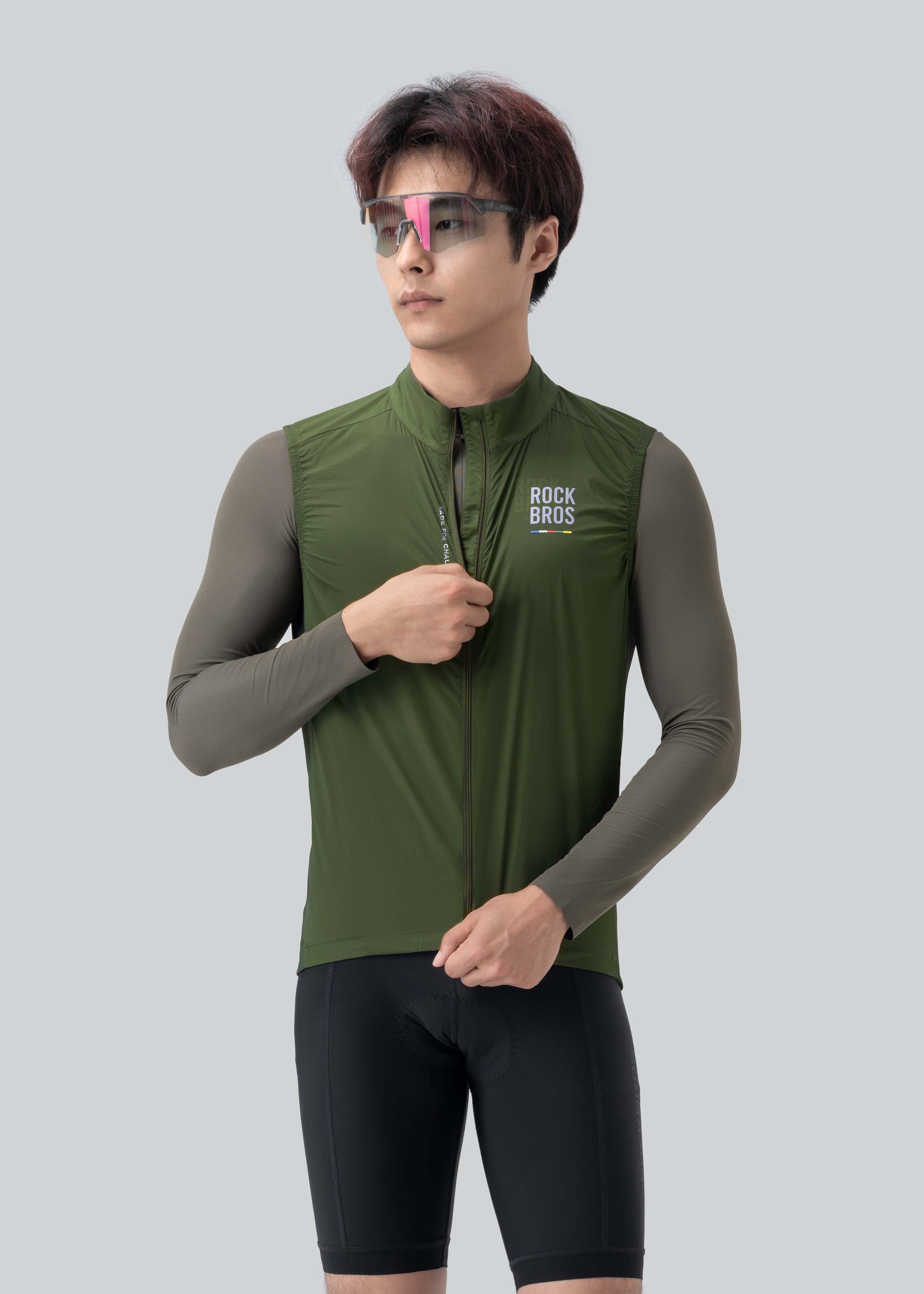 ROAD-TO-SKY Men's Ultra Lighweight Gilet - Image 10