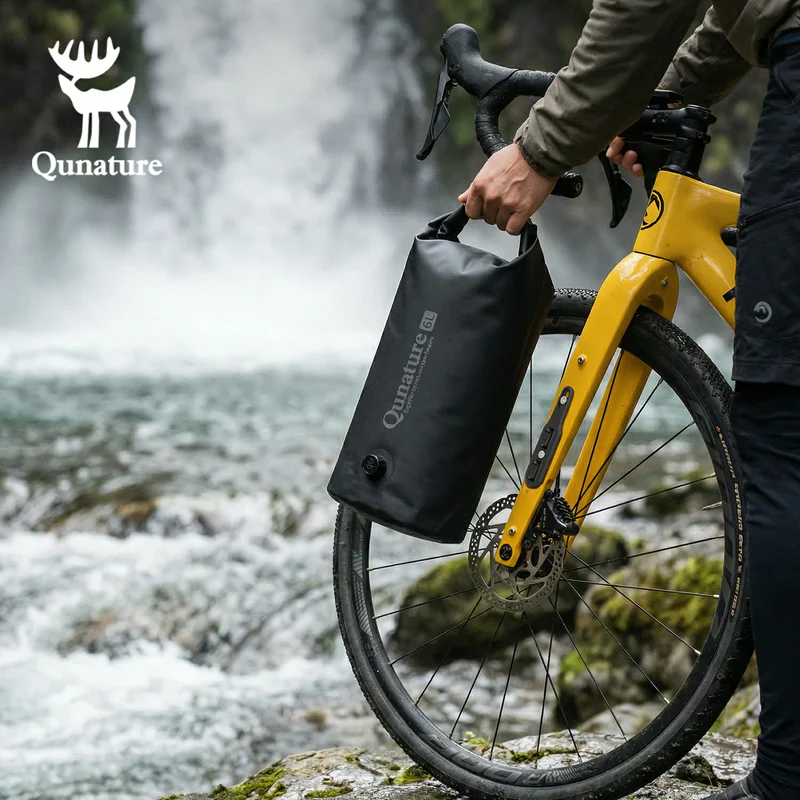 Magnetic Quick-Release Waterproof Bike Fork Bag - 6L - Image 7